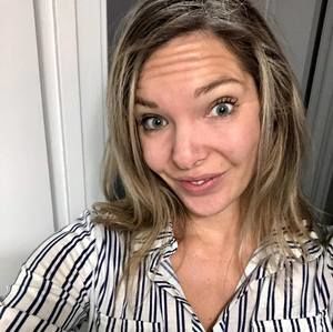 Meet your Posher, Elizabeth